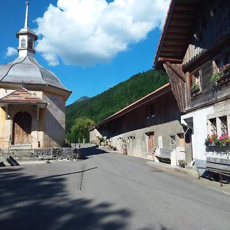 Chalet Le Tsale Villa Les Sciernes d'Albeuve Exterior foto