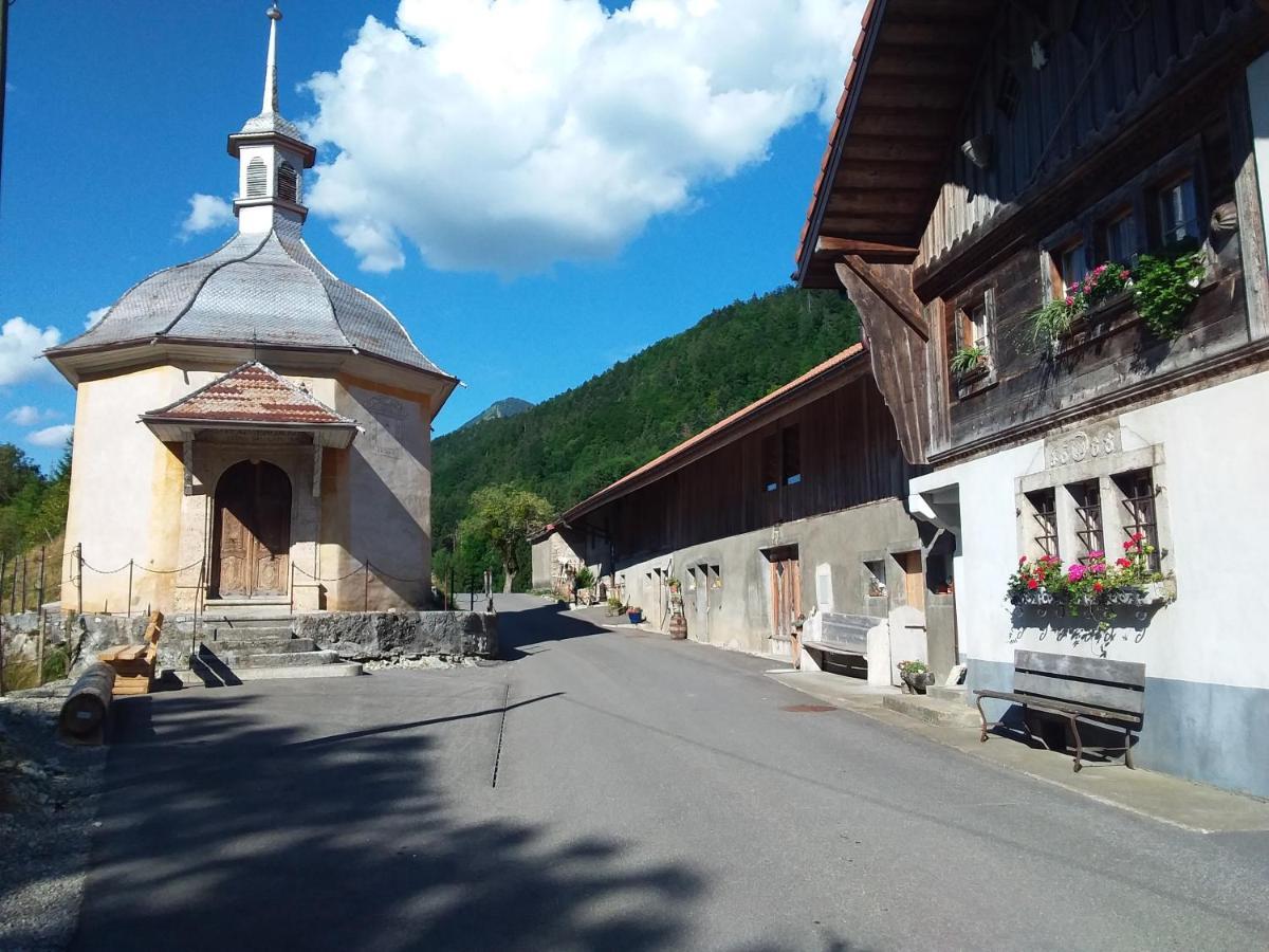 Chalet Le Tsale Villa Les Sciernes d'Albeuve Exterior foto